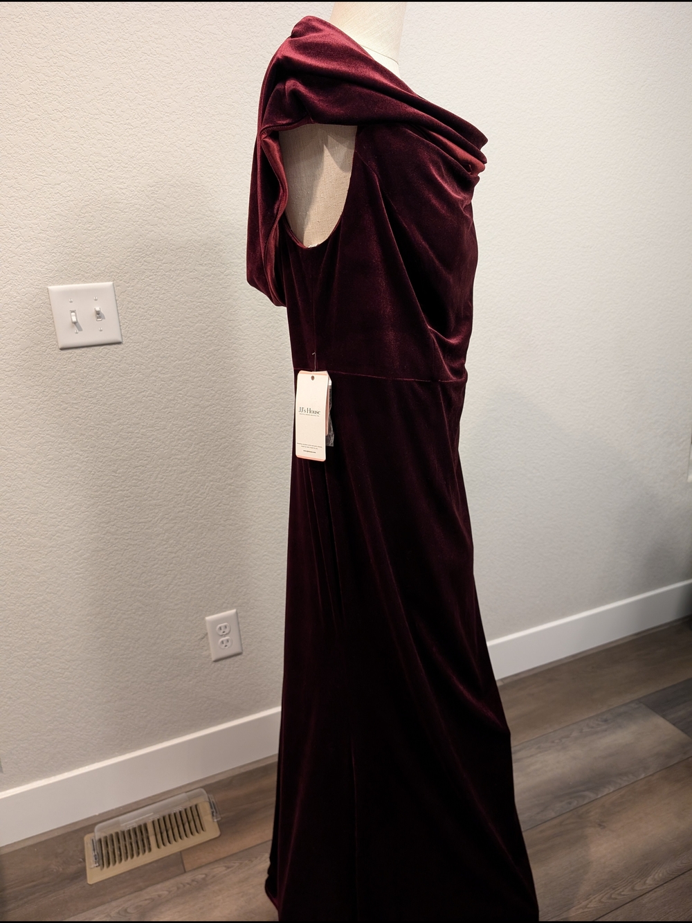 NWT Sz 20 JJ's House Velvet Evening Gown in Deep Wine - Picture 4 of 8